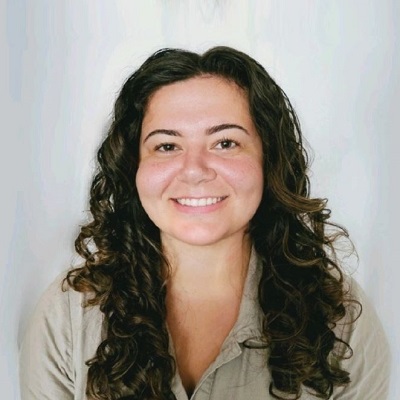 Image of staff member Ellie Dearlove